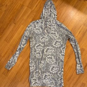 Soybu Light weight long sleeve hoodie